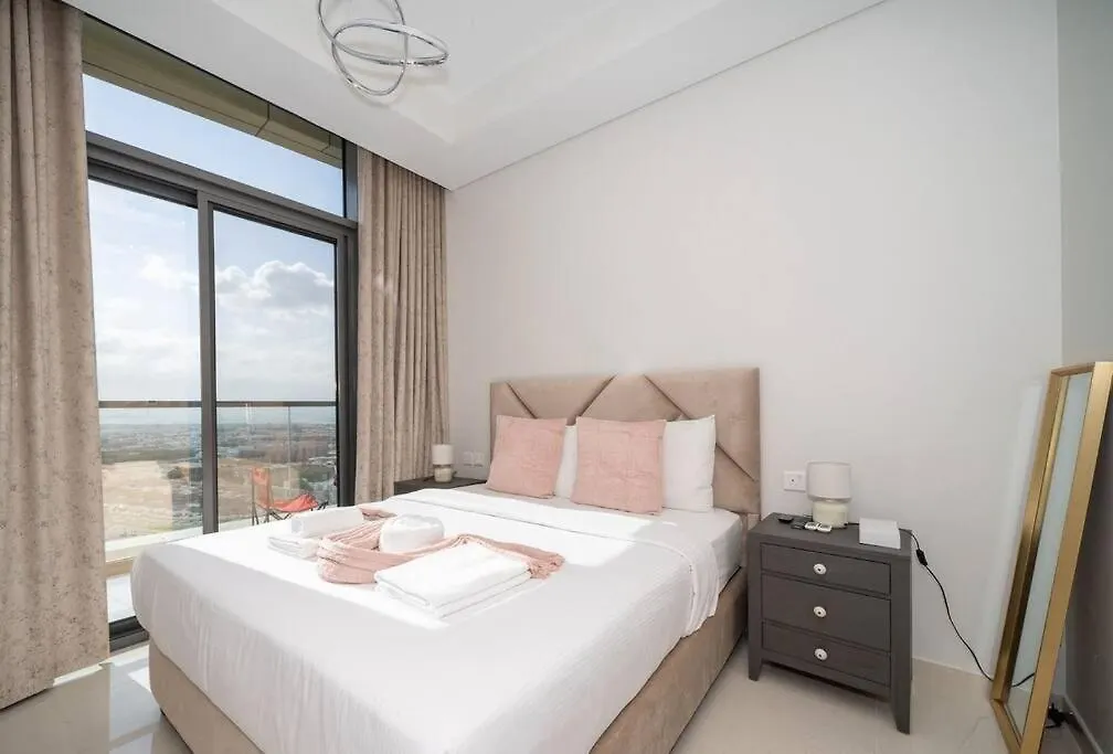 Apartament Aykon City 2 Bedroom Burj View Dubaj
